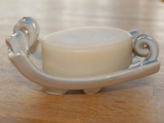Soap cradle and Goatsmilk/Lavender Skincare Soap
